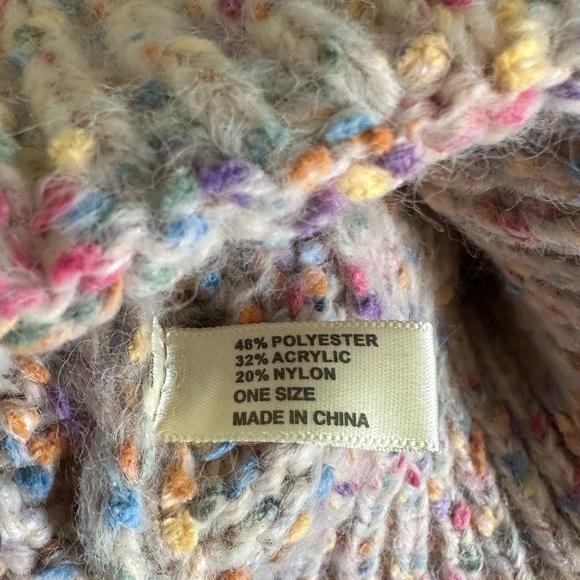 NWT Styline Beanie Confetti Print OS - Picture 4 of 4